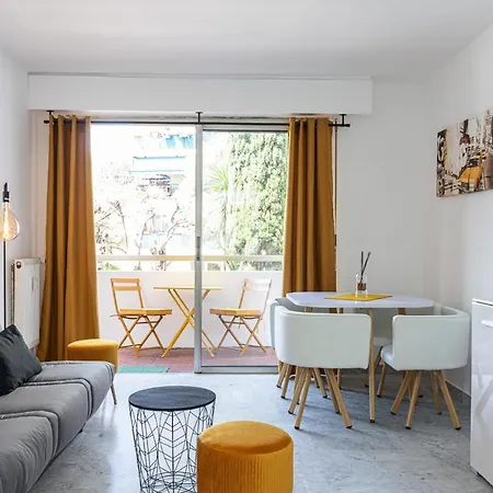 Martelly Furnished Flat Apartman Antibes