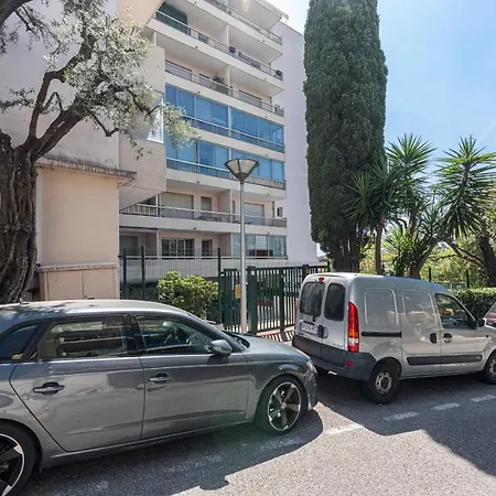 Apartman Martelly Furnished Flat *